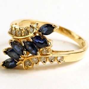 Vintage 14K YG Elegant Sapphire and Diamond ring